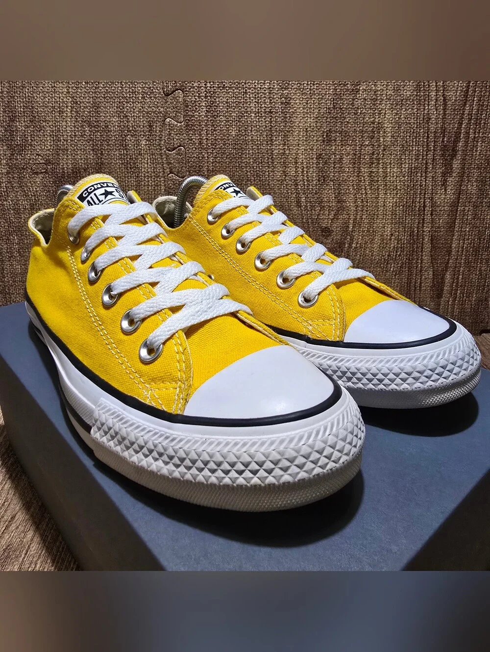 Converse Sneakers Womens 7.5 Yellow All Star Low Top Shoes 130129F Mens 5.5